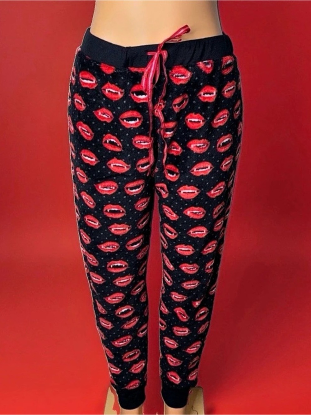 Pillow Talk Women's Lip Print Jogger Pants in Black & Red Size Large